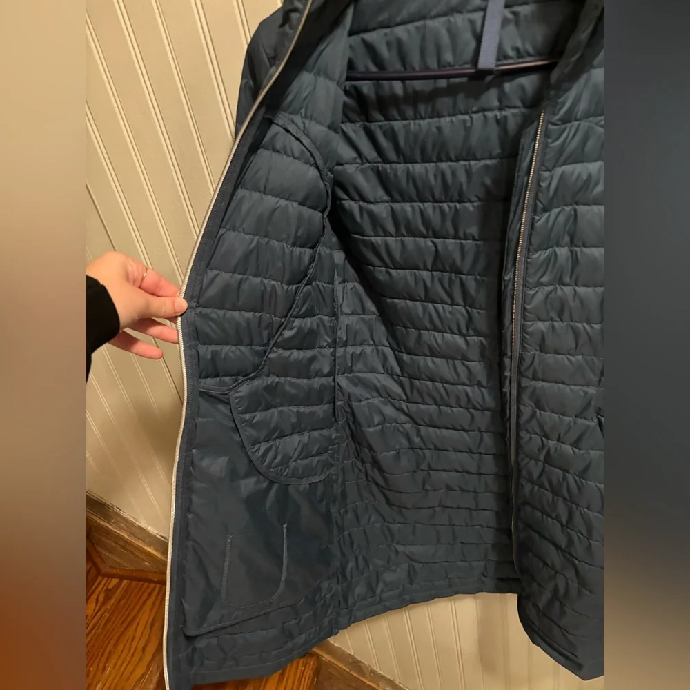 lululemon pack it down jacket - Picture 6 of 8